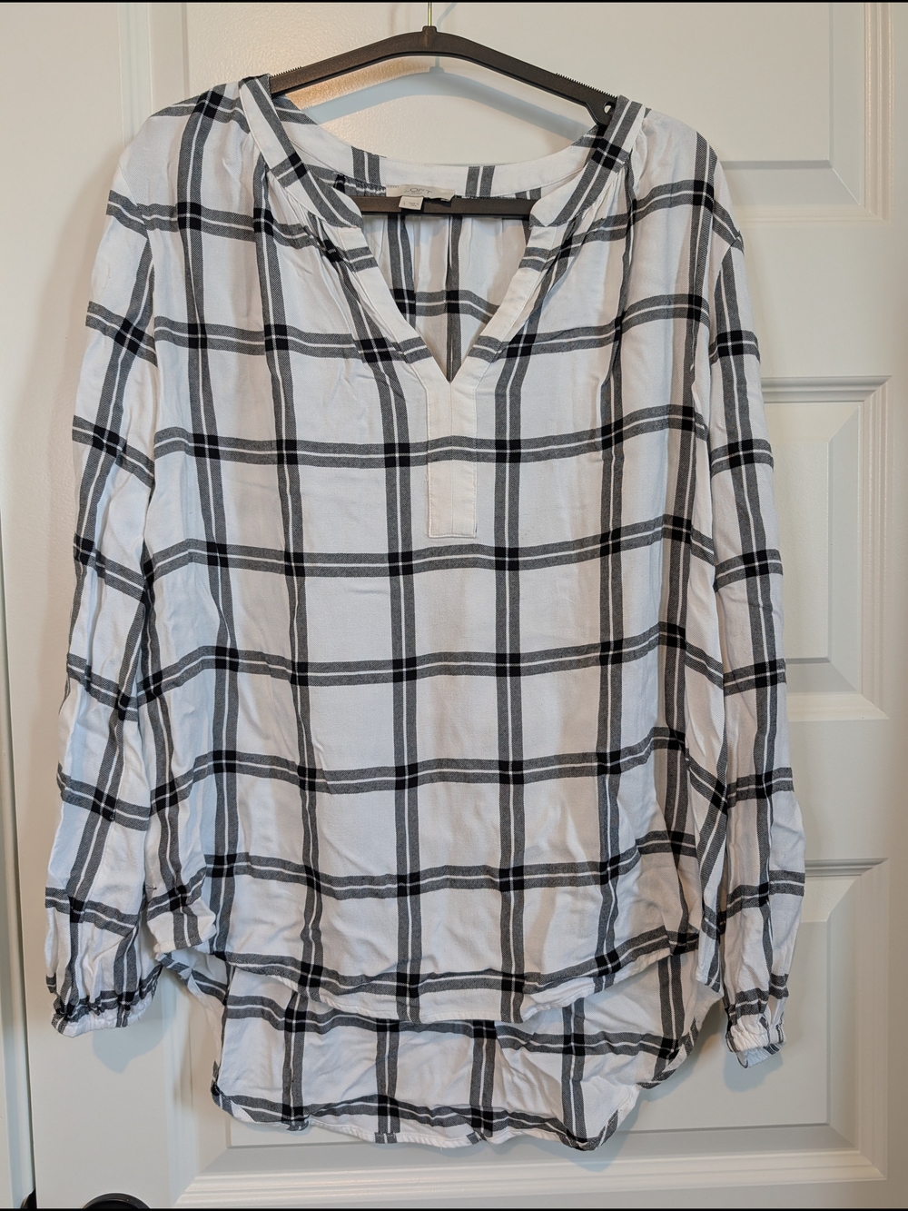 LOFT White and Black Plaid V-Neck Tunic